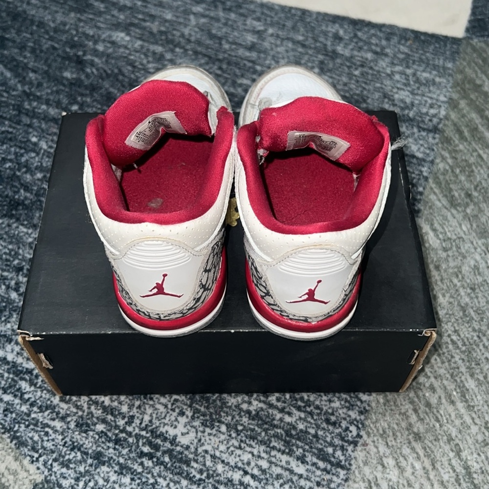 Jordan 3 Retro - Picture 4 of 7